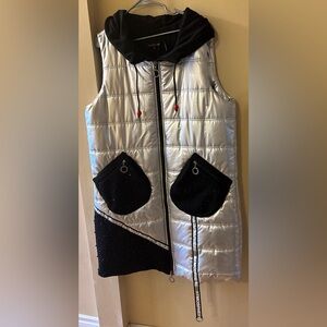 Jane St.John / Silver Quilted Hooded Vest with Black Accents - size XL - NWT